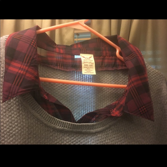 Sweater - Picture 3 of 4